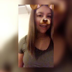 Meet your Posher, Lorena